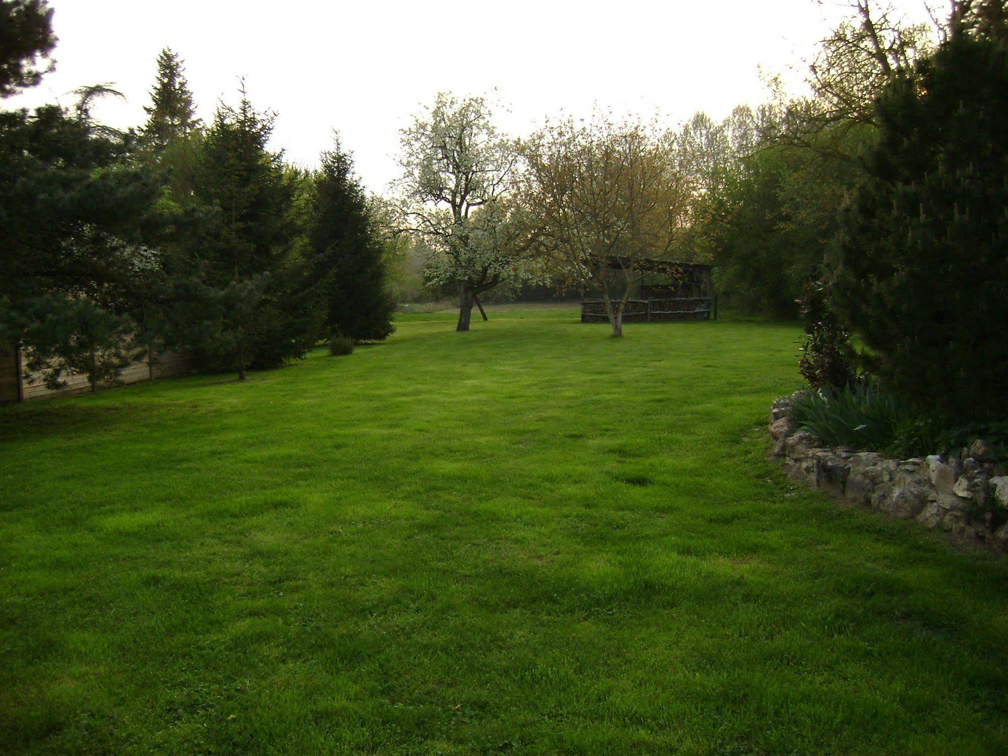 Les Chandelles Bed & Breakfast Villiers-le-Morhier Екстериор снимка